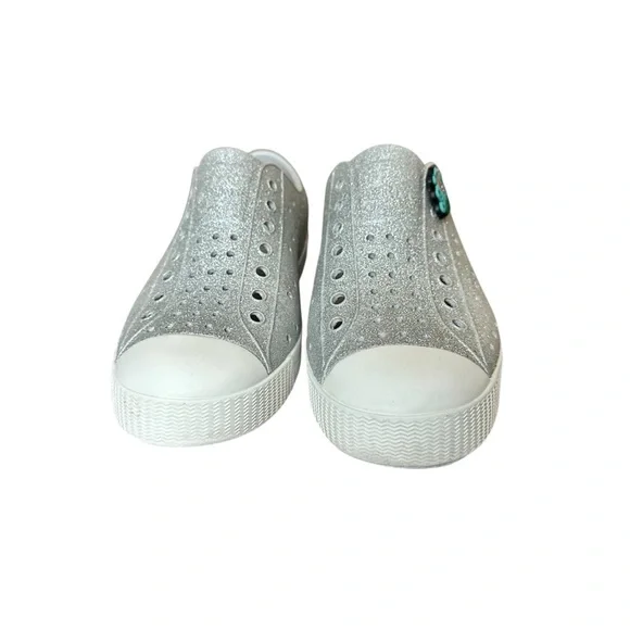 Native Kids Sneakers gray sparkly Jefferson style vented rubber size J2 - Picture 7 of 10